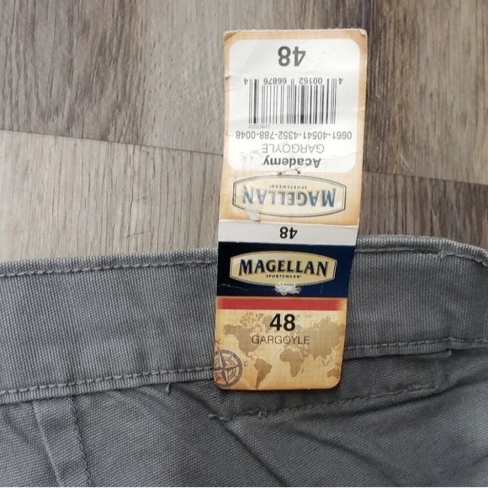 NWT Mens Magellan Gargoyle Safari Shorts Size 48